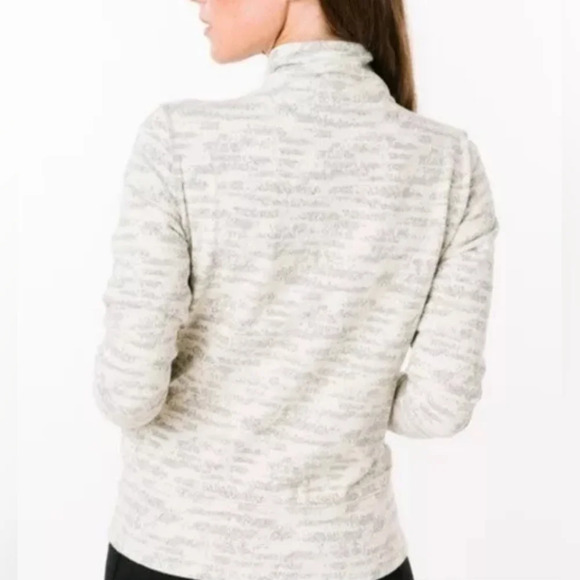 Zyia Active full zip-up collared jacket abstract design cream & gray, womens med - Picture 2 of 12